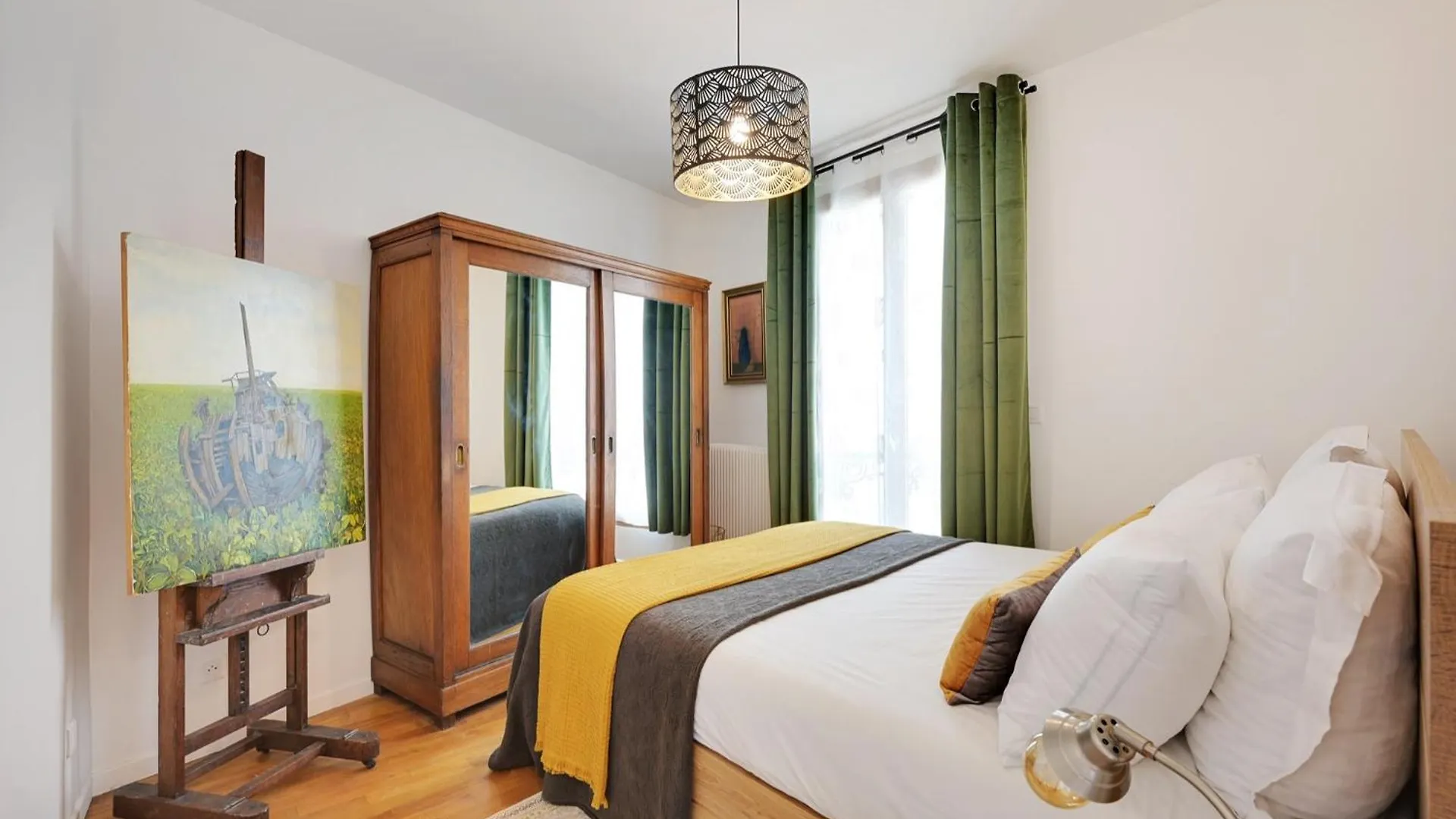 Appartement Fully Renovated In Montmartre